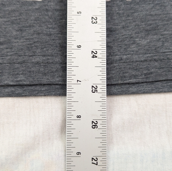 The Maine Concert T-Shirt Featuring a Skull in Front Grey Size Small - Picture 4 of 5